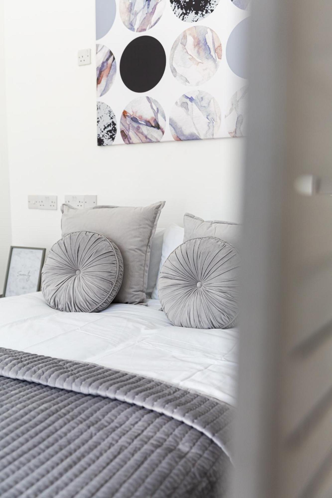Trendy And Spacious Near Notting Hill 1 Лондон